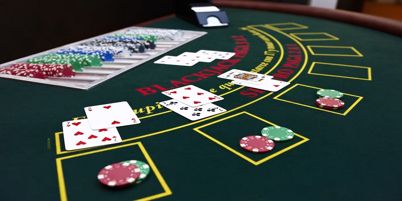 Blackjack luôn là tựa game Casino được săn đón nhất tại 99OK